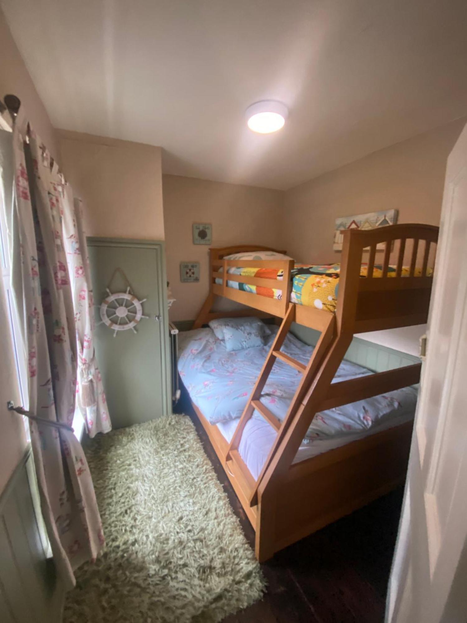 3 Bed Town House Llandeilo Carmarthenshire Villa Eksteriør billede