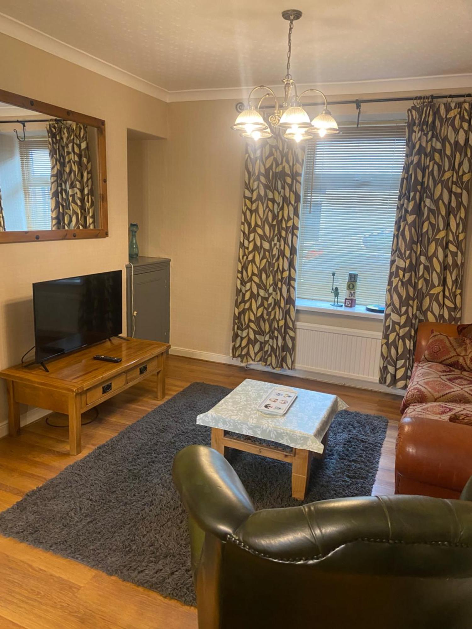 3 Bed Town House Llandeilo Carmarthenshire Villa Eksteriør billede